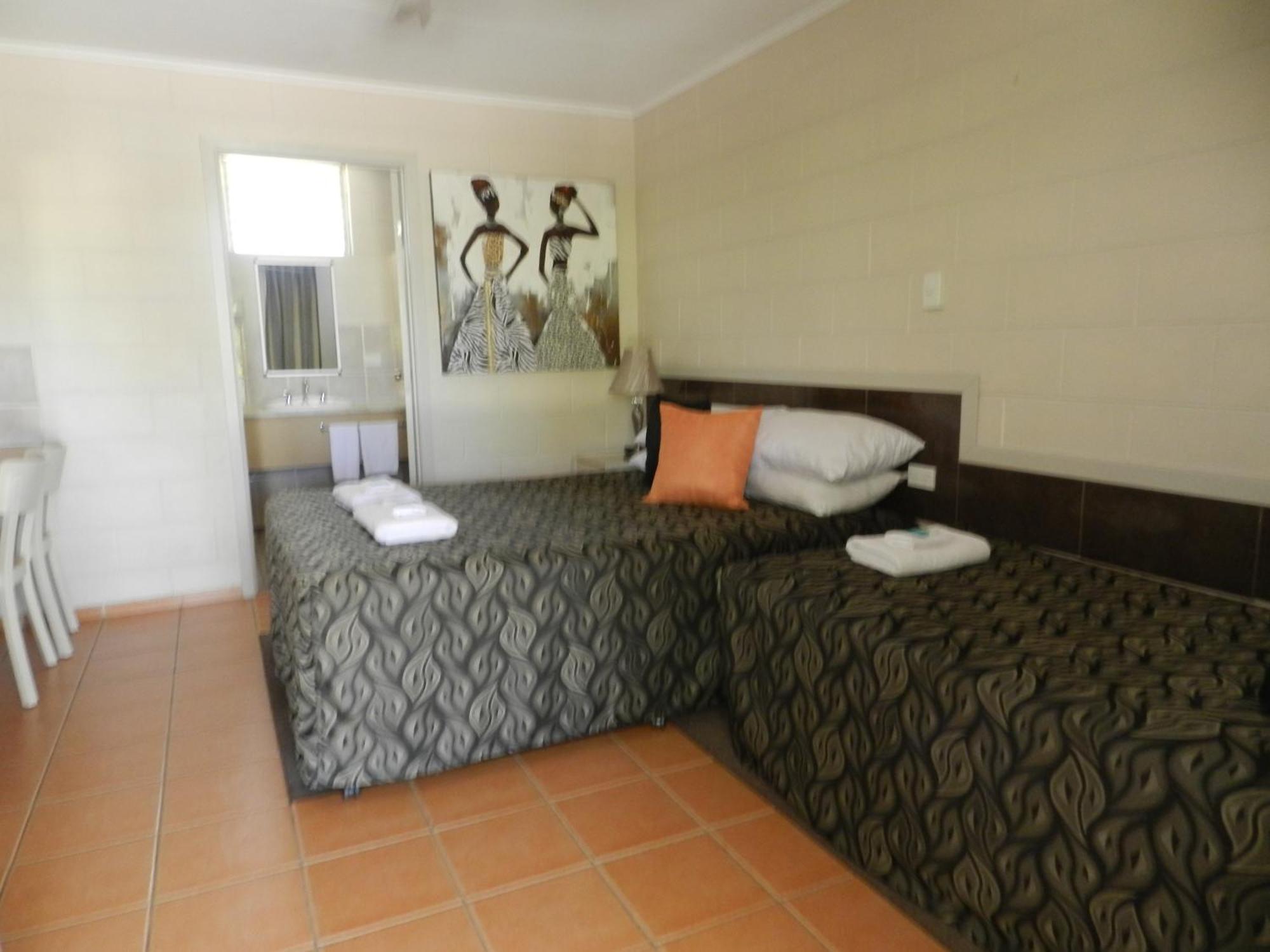 Golden Palms Motor Inn Bundaberg Camera foto