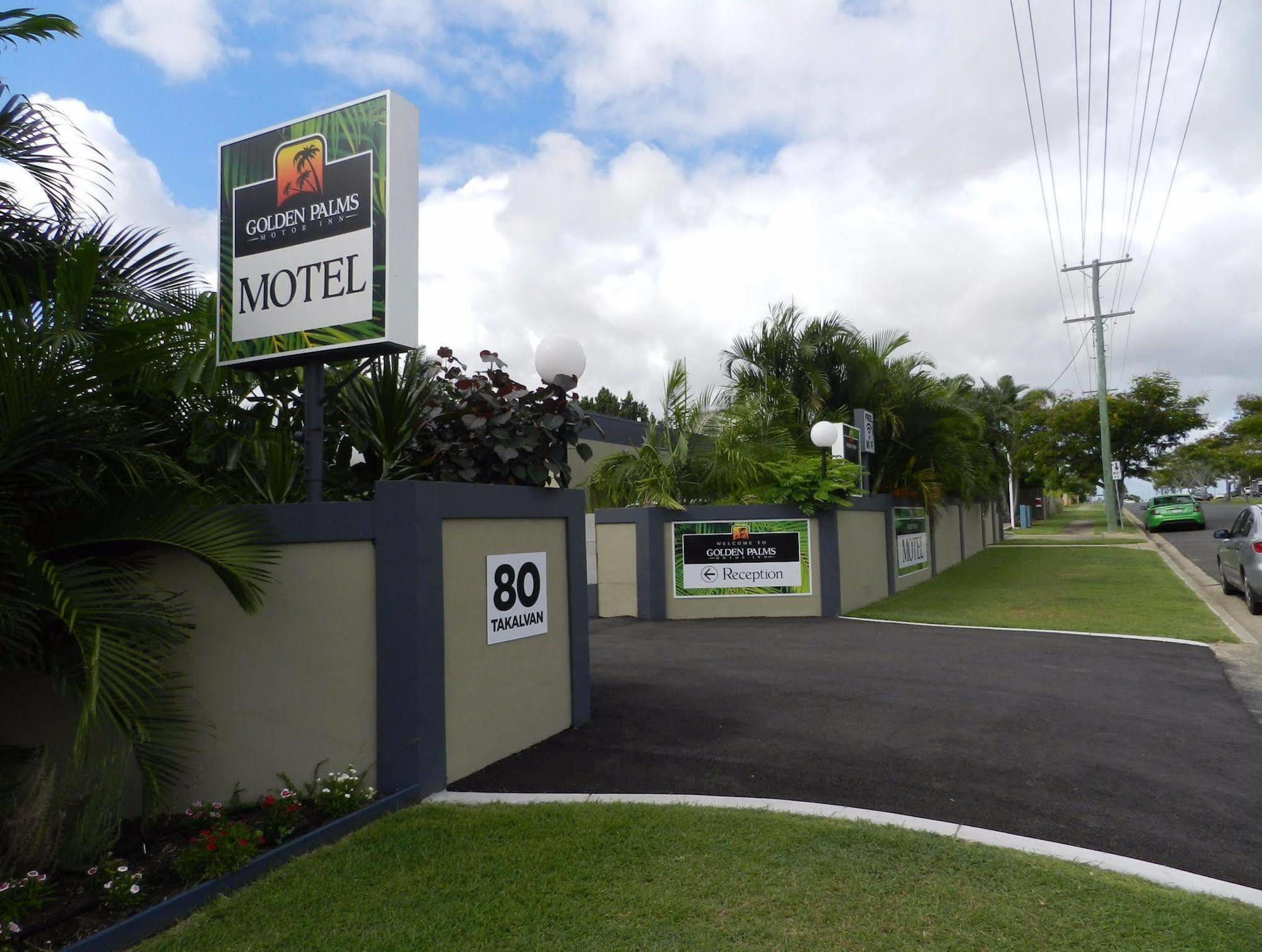 Golden Palms Motor Inn Bundaberg Esterno foto
